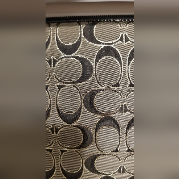 COACH Poppy Padded IPAD/E-reader Case - Picture 4 of 7